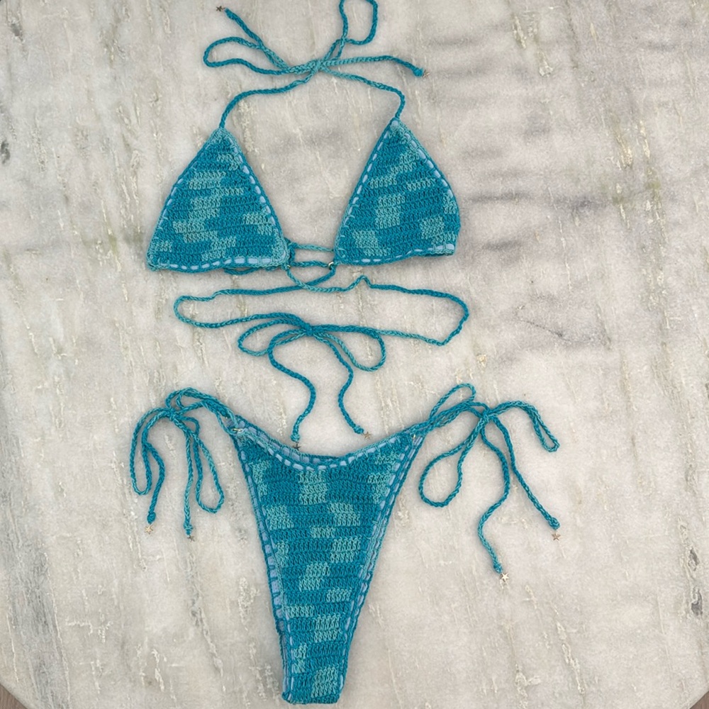 NWOT Tonal Crochet Strappy Bikini in Blue